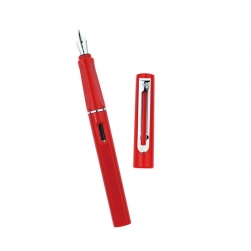 Bút máy màu đỏ